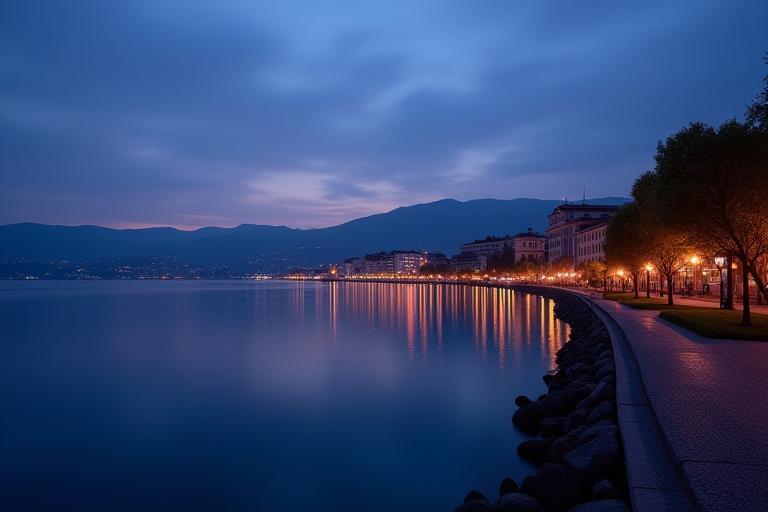Genfer Seepromenade bei Abenddämmerung